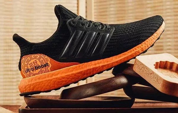 yeezy鞋子买大一点,yeezy最新发布篮球鞋