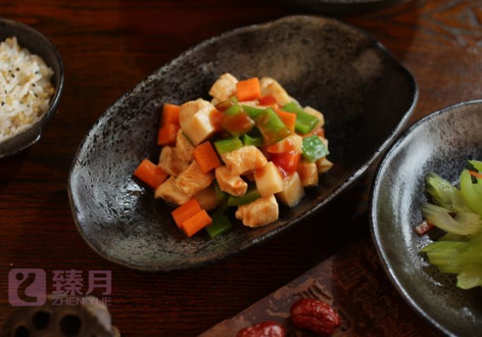 「母婴新兴行业」臻月月子餐全国招商加盟正式开启啦！