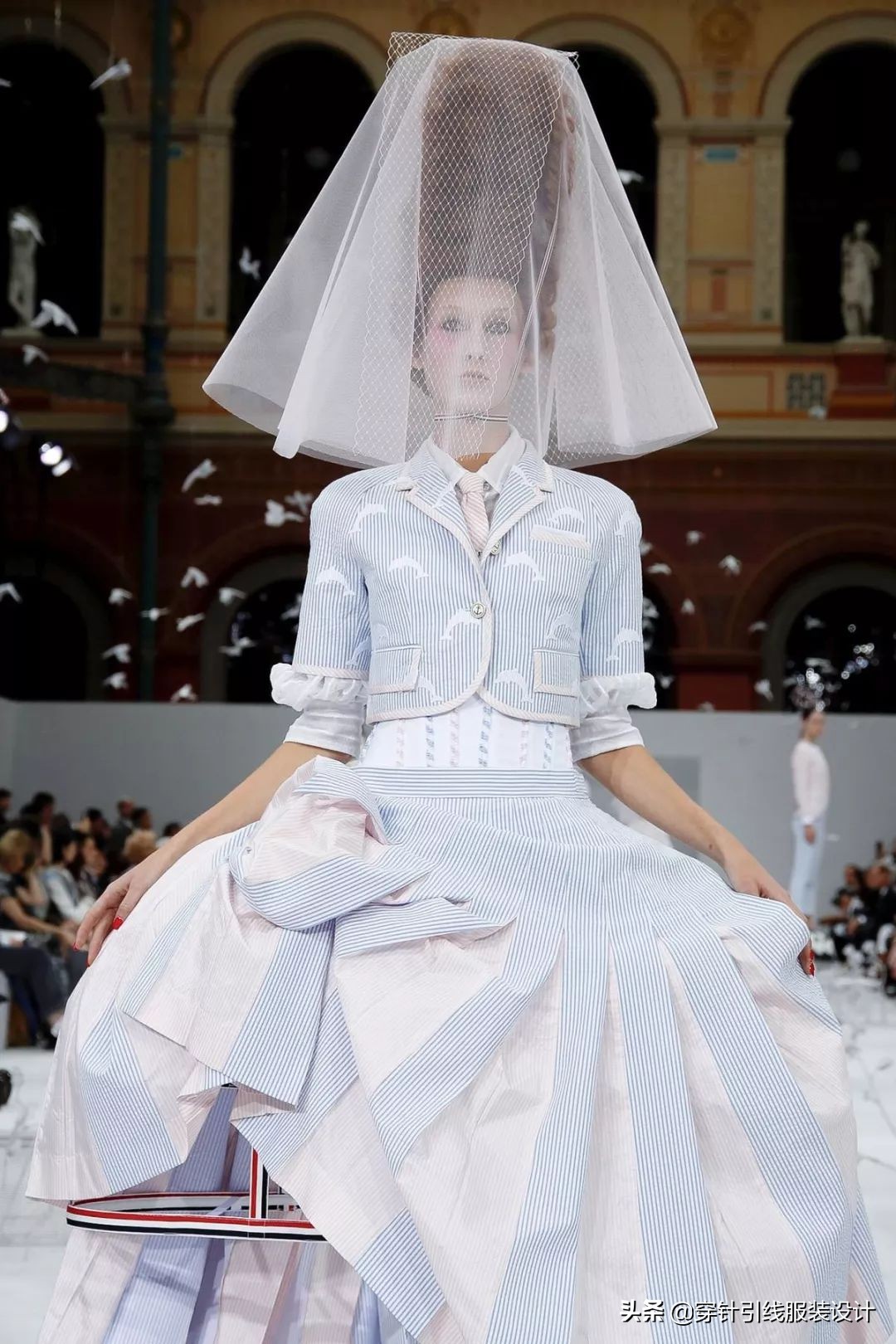 thombrowne西装全身搭配,thombrowne西装上身效果