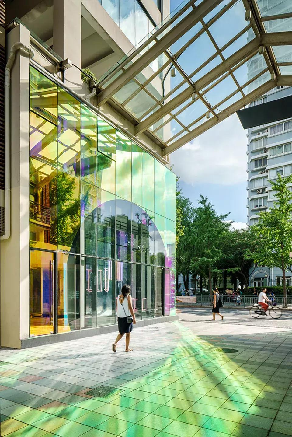 震撼的外立面设计,流线型现代隐奢外立面设计