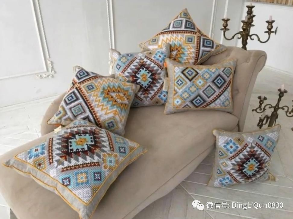 绣好的十字绣抱枕,十字绣新款圆形抱枕图案大全