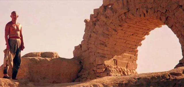 红高粱原著余占鳌吃的什么肉,原著红高粱写九儿和余占鳌