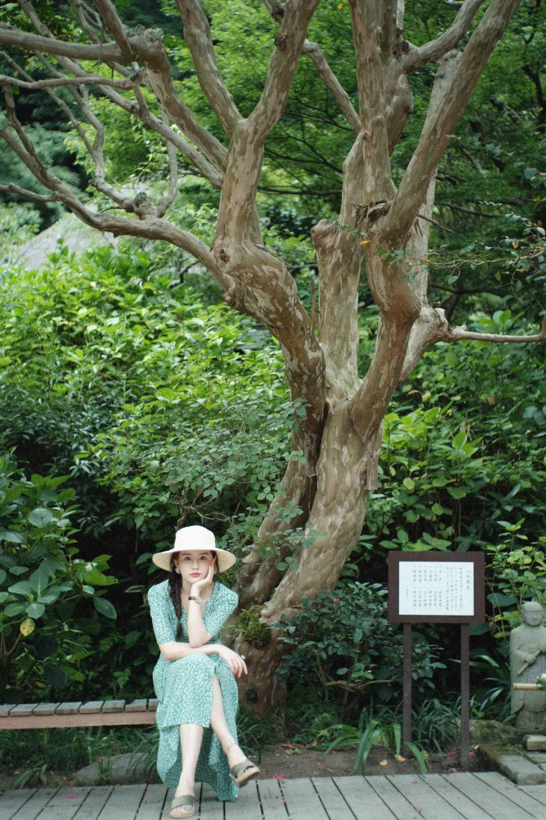 还记得南笙吗？往娱乐圈发展的她，也开始穿起“泫雅风”了