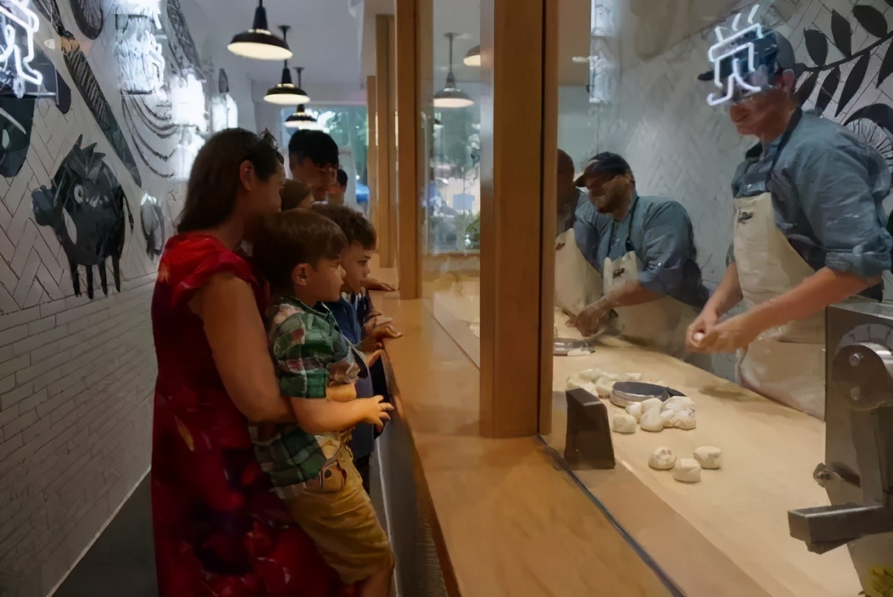 把包子铺开在哈佛门口，几周销售破2亿，这是卖包子不是卖金砖？