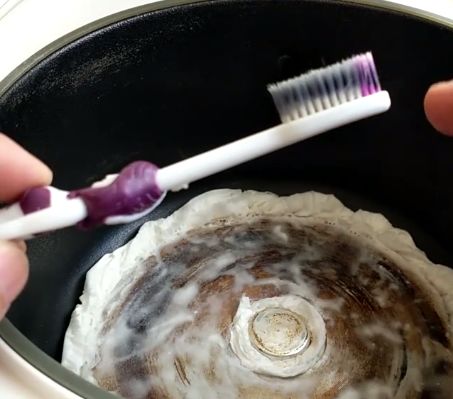 电饭锅加热盘小妙招,电饭煲加热盘怎么擦洗干净