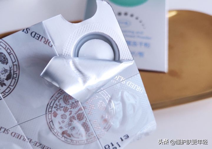 含酒精的护肤品适合哪种肌肤,红血丝肤质可以用酒精类护肤品么