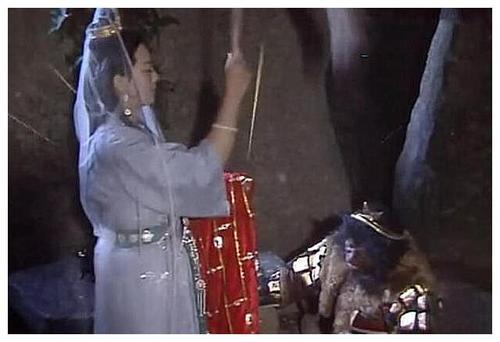 西游记三只狐狸精分别是谁,西游记三个妖怪一个狐狸精