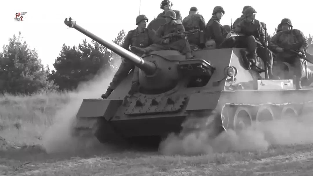 su-100坦克歼击车怎么玩,苏联坦克su100歼击车