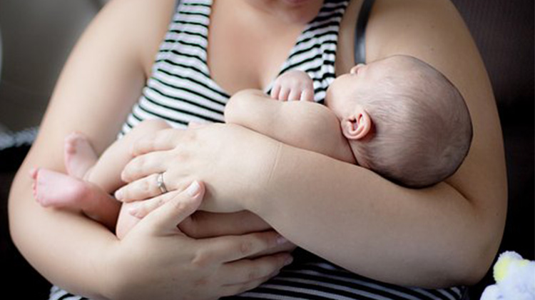 10-11个月宝宝喂养和作息,1-6月婴儿进食量一览表