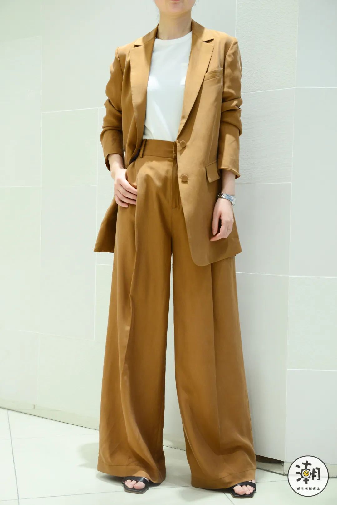 品牌服饰0.1折起,服饰99团200元代金券