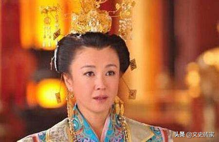 准皇后出身微贱皇帝替她向重臣攀亲，重臣婉言谢绝，结果很快被贬