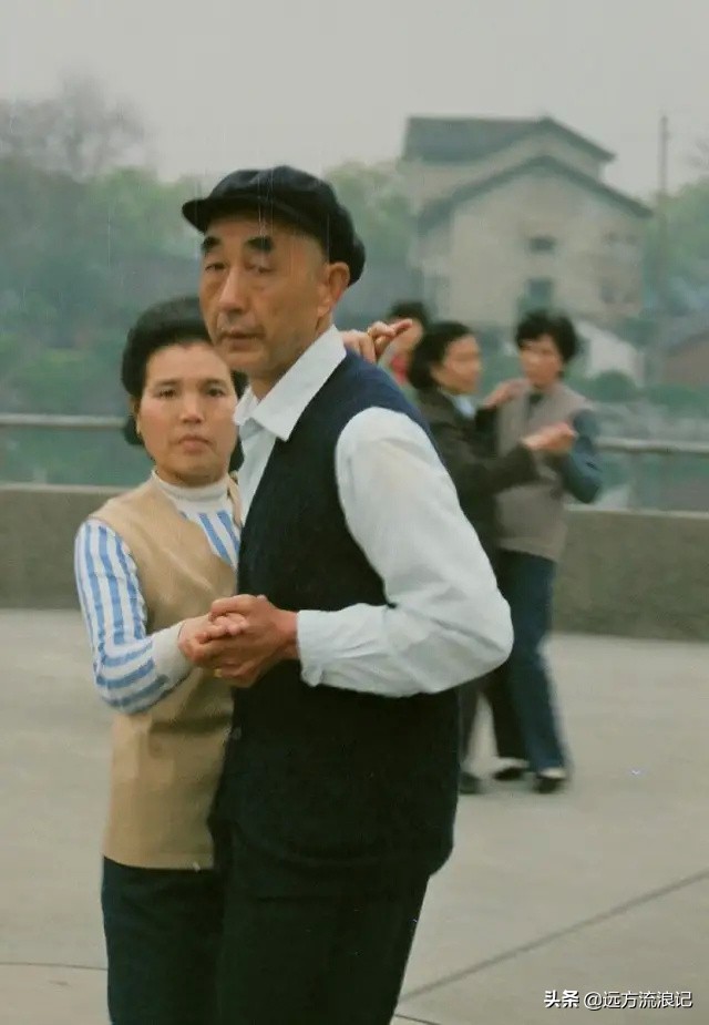 80年代桂林平乐老照片,老照片广西桂林1984年