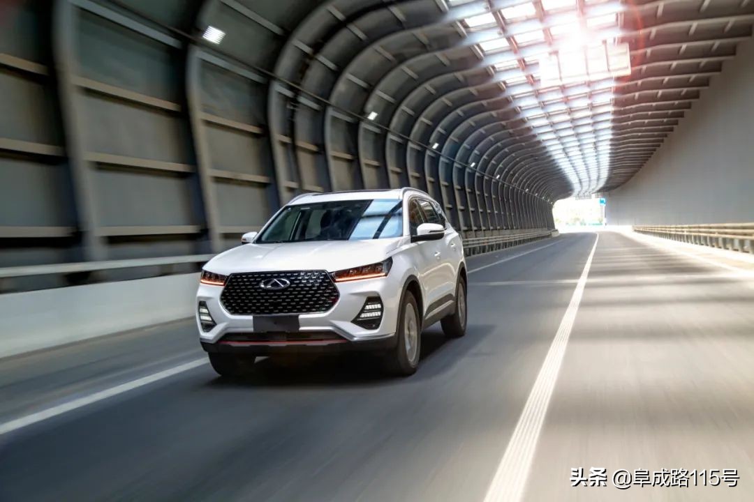 都说奇瑞长进很大,体验瑞虎7后有很多感触,不过还是有话要说