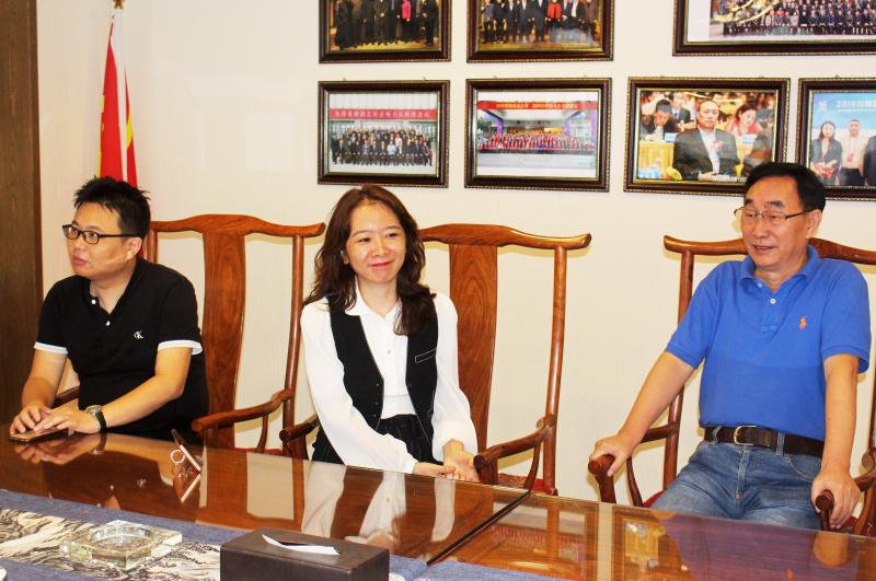 静松播报|潜江市委常委王玉梅一行到访四川省湖北商会