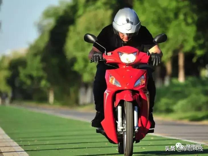 威武不同面，居家又时尚！这款“本田神车”一直随时代在进化