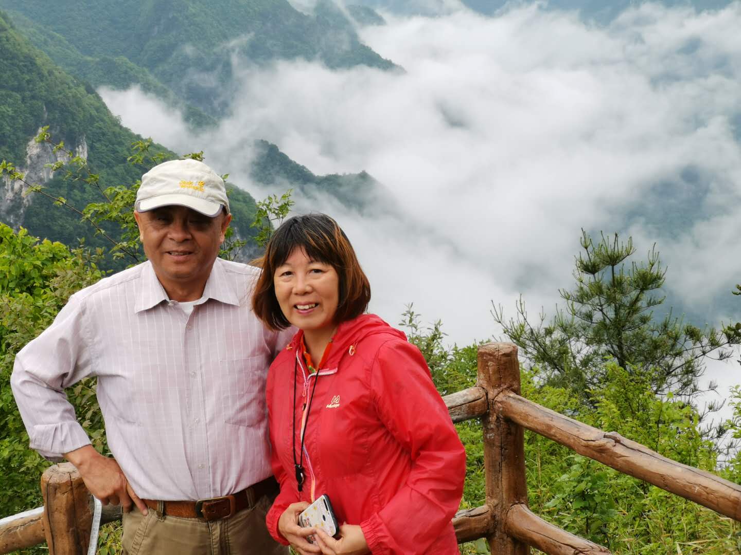 世纪悦途千户苗寨,贵州省西江千户苗寨风情旅行