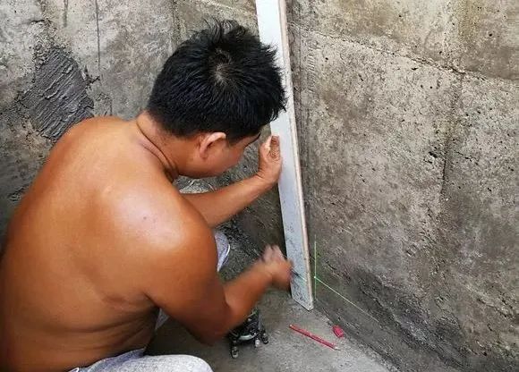 地面上鱼池自动排污过滤施工方法,鱼池过滤系统怎么实现自动排污的