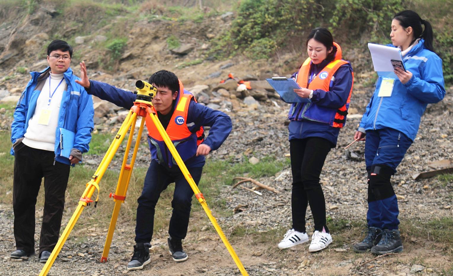 测量仪器水准仪配套,一般水准测量仪等级