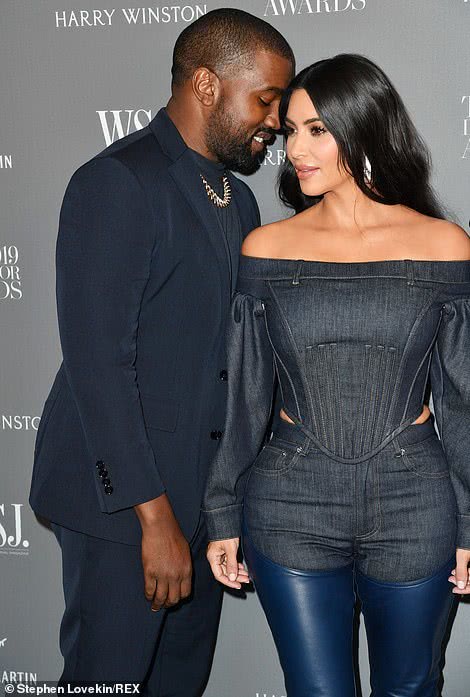 金卡戴珊宣布恋情,金卡戴珊格莱美颁奖