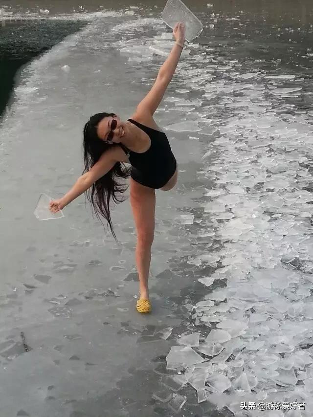 女人自妖娆，冬泳对女性有许多益处