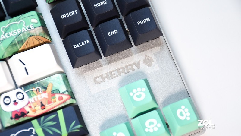 国风涂装键盘,樱桃mx1.1红轴机械键盘测评