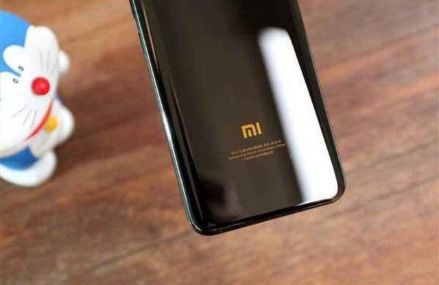 小米6为什么被称为神机,一代神机小米6刷上win10操作系统