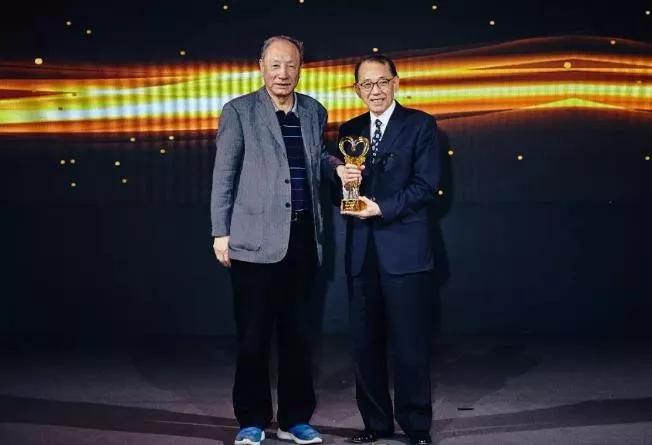 香港娱乐骄子杨受成家族“分业分工不分家”的代际传承