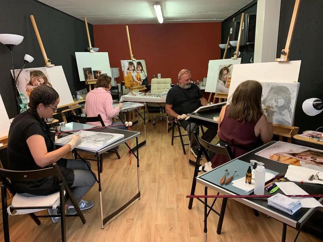 比冷军画的还像的超写实画家,比冷军写实的画