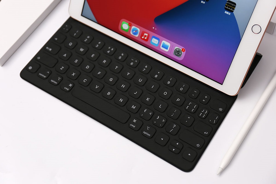 ipad8代用什么键盘好,ipad8键盘推荐
