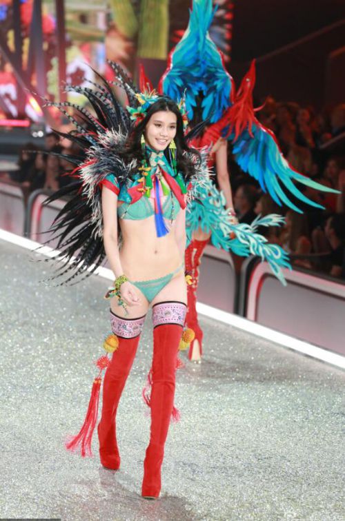 维密秀今昔对比,那些年走过的足迹