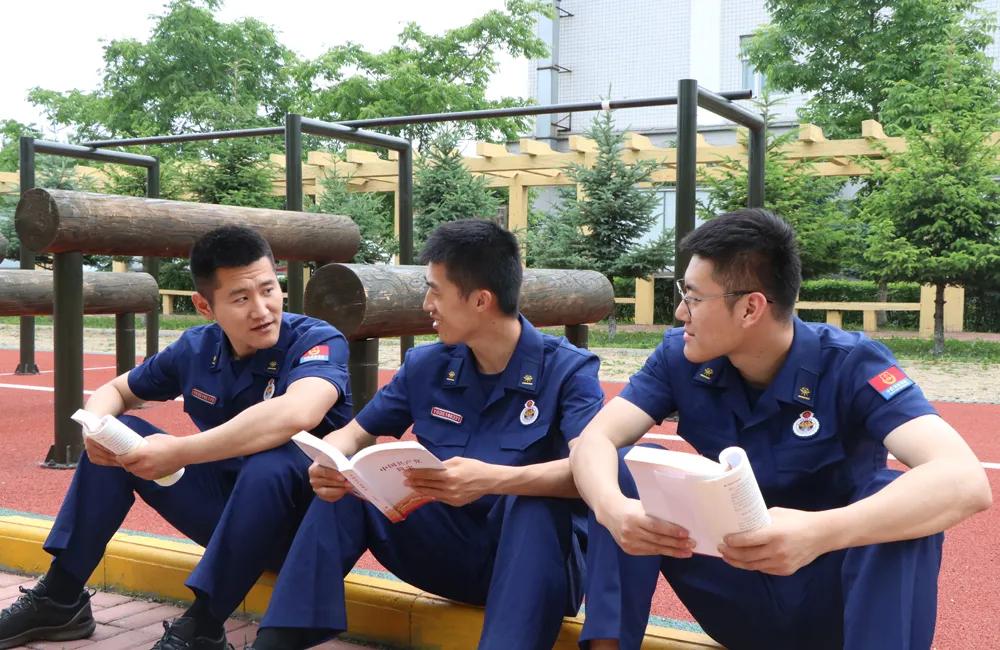 学*党**史践初心|东极火焰蓝活用“小举措”让*党**史学习教育“热起来”