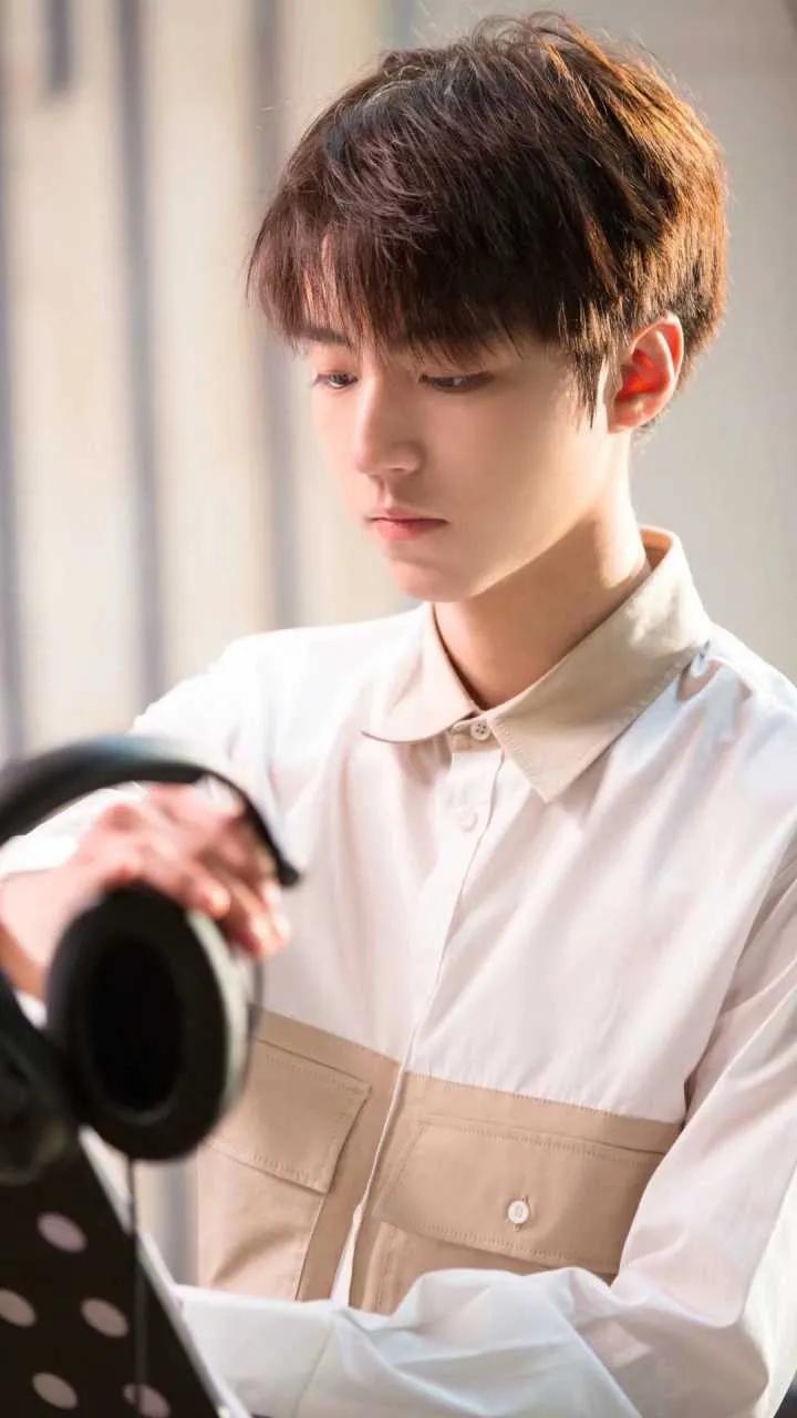 你为什么喜欢杨紫,女明星谁喜欢王俊凯