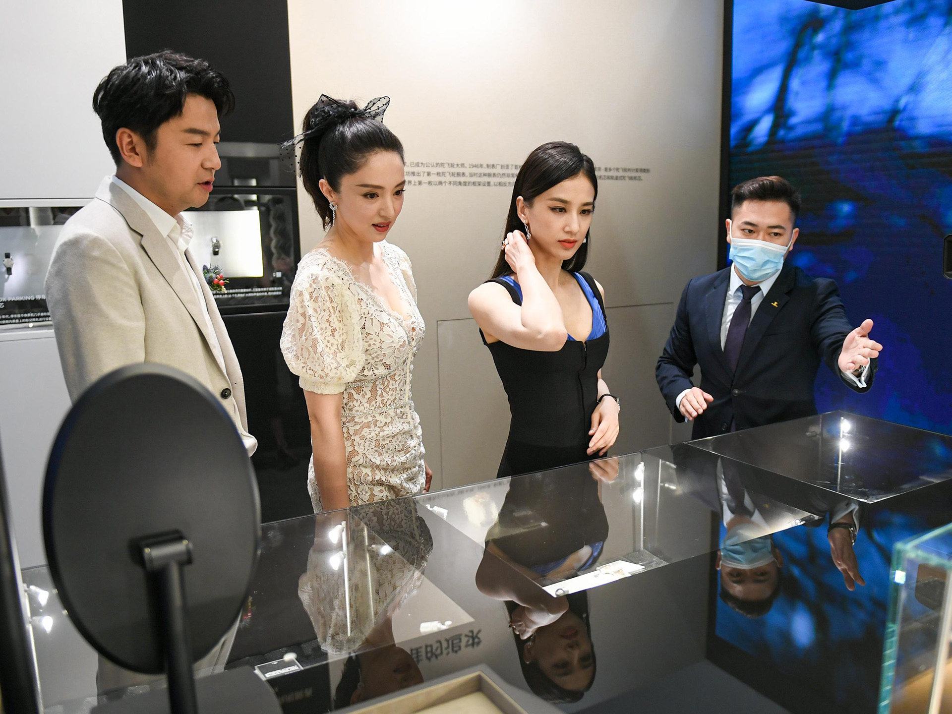 三亚免税店买什么表最便宜,钟表与奇迹三亚