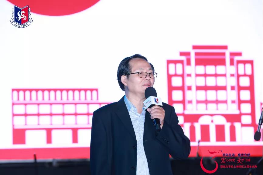 被称为沪上传奇校长,她说出了这所学校在三年内成为黑马的原因