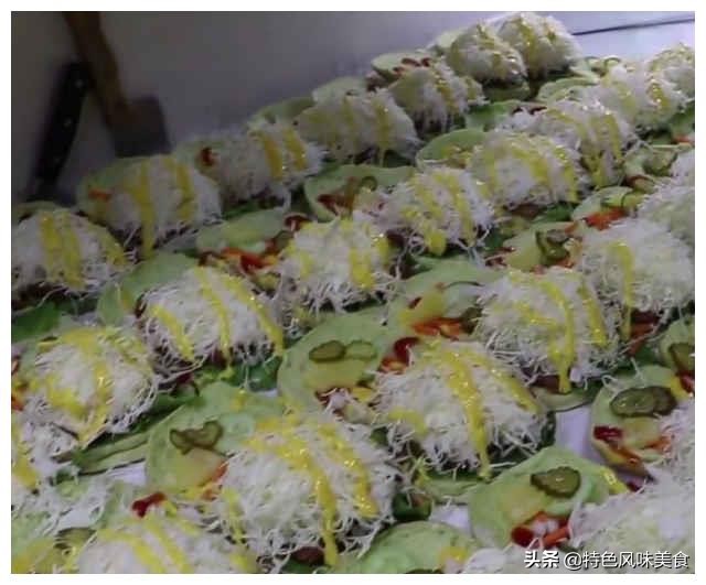 韩式汉堡制作过程维语版,韩式芝士牛排汉堡做法