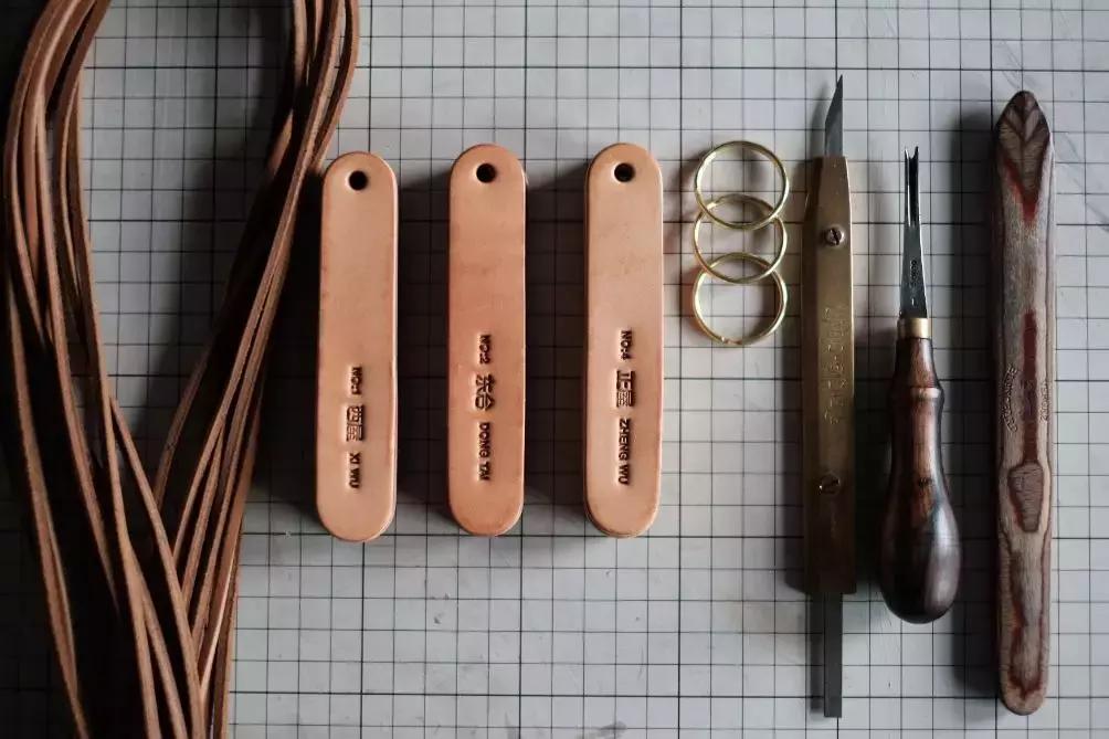 把泳池搬进沙漠，圈黄河做庭院，一个男人的西部世界，可以有多野