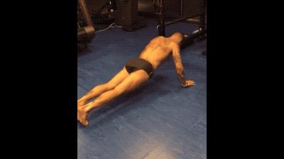 健身如何选动作,足球运动健身动作有哪些