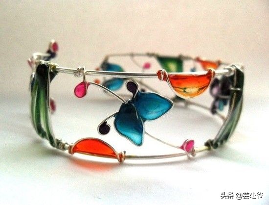 不要的指甲油可以干什么,可以保留很久的指甲油