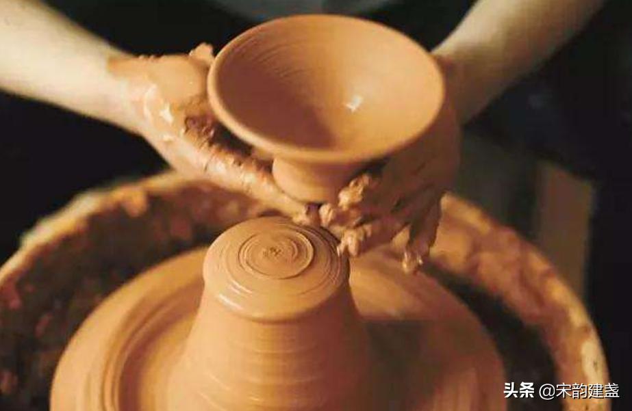 为什么建盏喝茶口感更好,为啥建盏能提升喝茶的档次