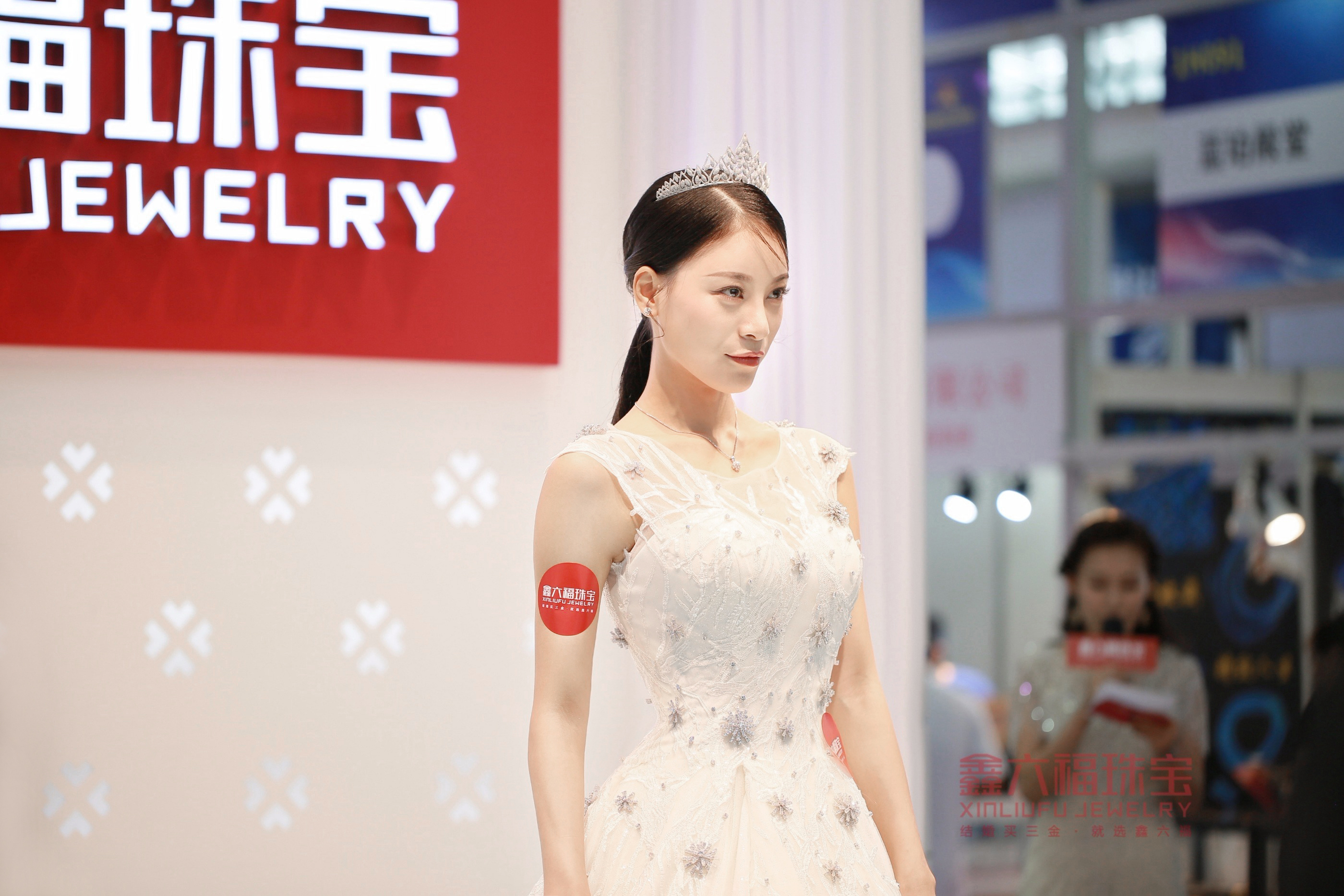 鑫六福珠宝今日报价,鑫六福珠宝秒杀专场