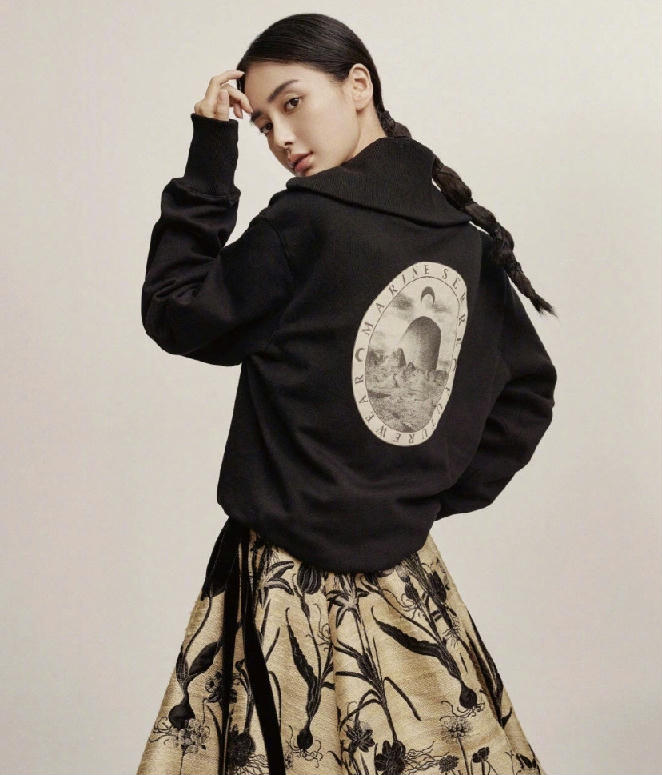 姜丹尼尔泫雅灿烈等爱豆最爱的潮牌，400块就能到手