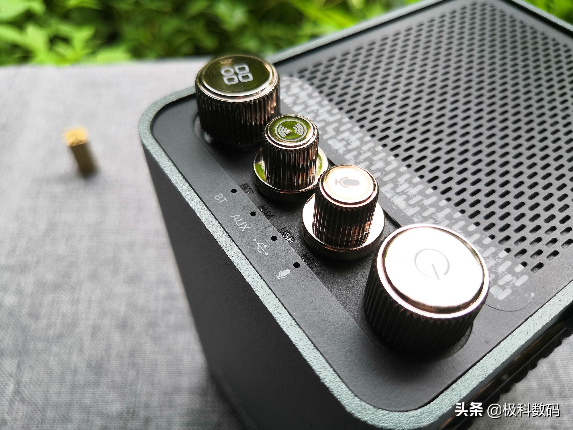 艾特铭客金刚6蓝牙音箱,艾特铭客金刚5蓝牙音箱评测