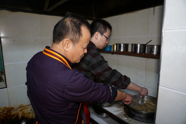 舌尖上的酸菜鱼燕郊店,舌尖上的泡椒鱼头