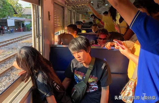 泰国的火车有几条线路,让中国游客惊讶的泰国火车