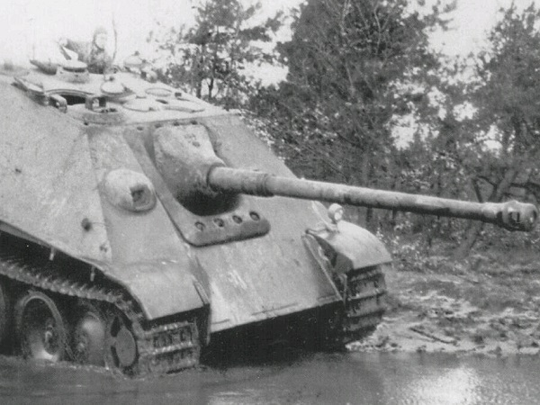 产量上不去的“猎豹”，一度让盟军坦克瑟瑟发抖，可叹生不逢时