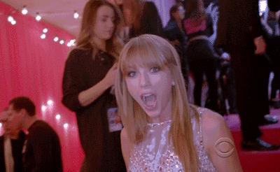 近期迷惑行为大赏：优衣库T恤抢破头、全网嘲蔡徐坤