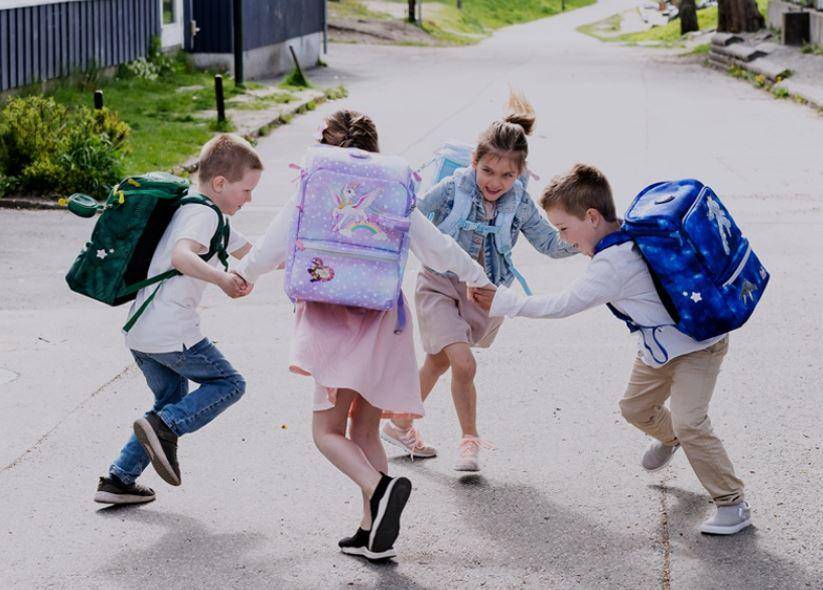 减负护脊书包比较,哪款书包减负护脊又轻便