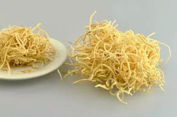 心火大心烦喝点莲子心茶去烦,五心烦热失眠可以喝莲子心茶吗