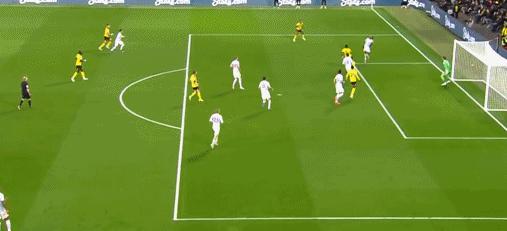 梅西难掩颓势c罗尽显球王风范,梅西难掩颓势c罗尽显球王本色