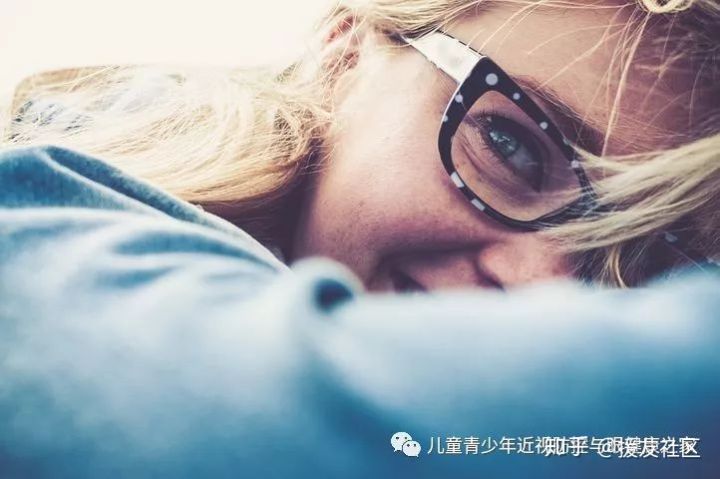 0.1阿托品滴眼液能控制近视吗,0.01阿托品控制近视